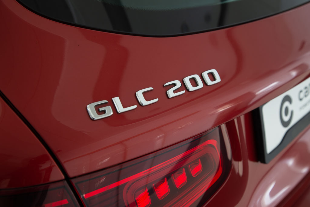 MERCEDES-BENZ GLC200 Progressive