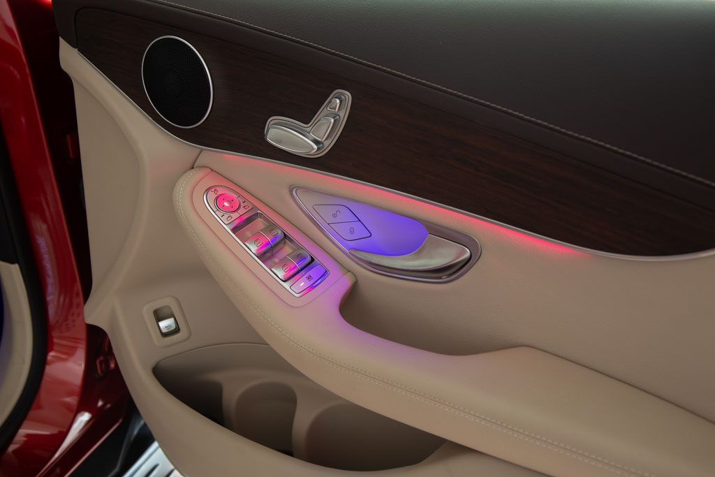 MERCEDES-BENZ GLC200 Progressive