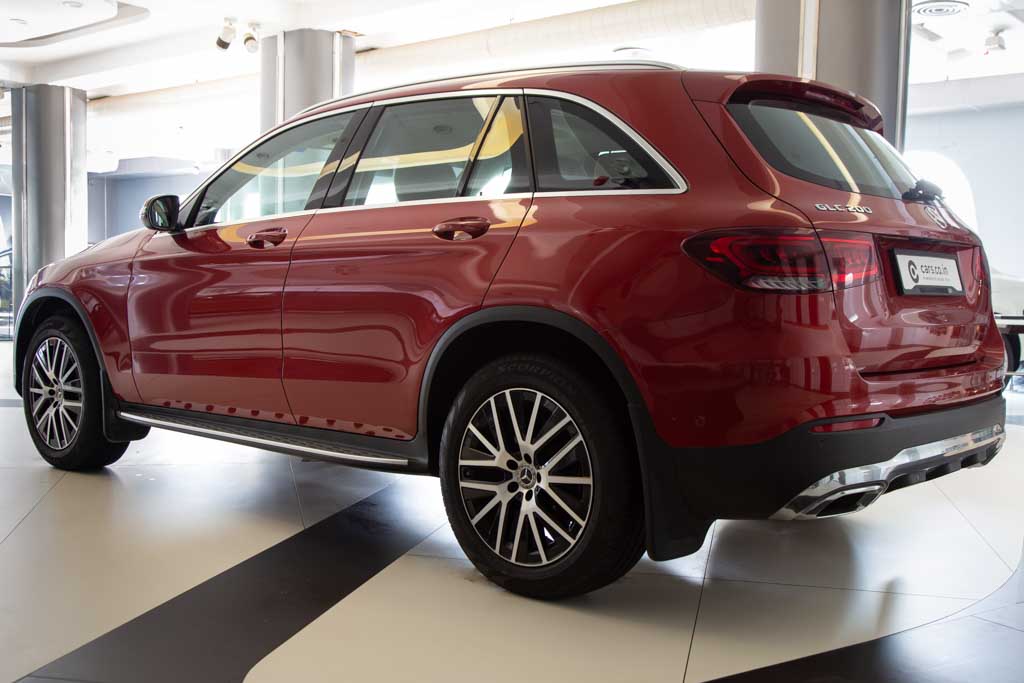 MERCEDES-BENZ GLC200 Progressive