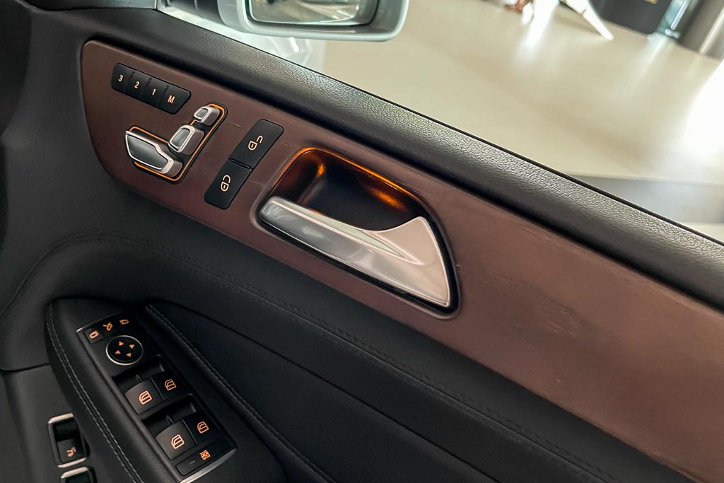 MERCEDES-BENZ GLS 350D