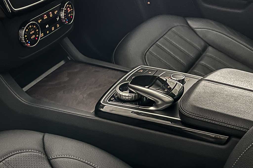 MERCEDES-BENZ GLS 350D