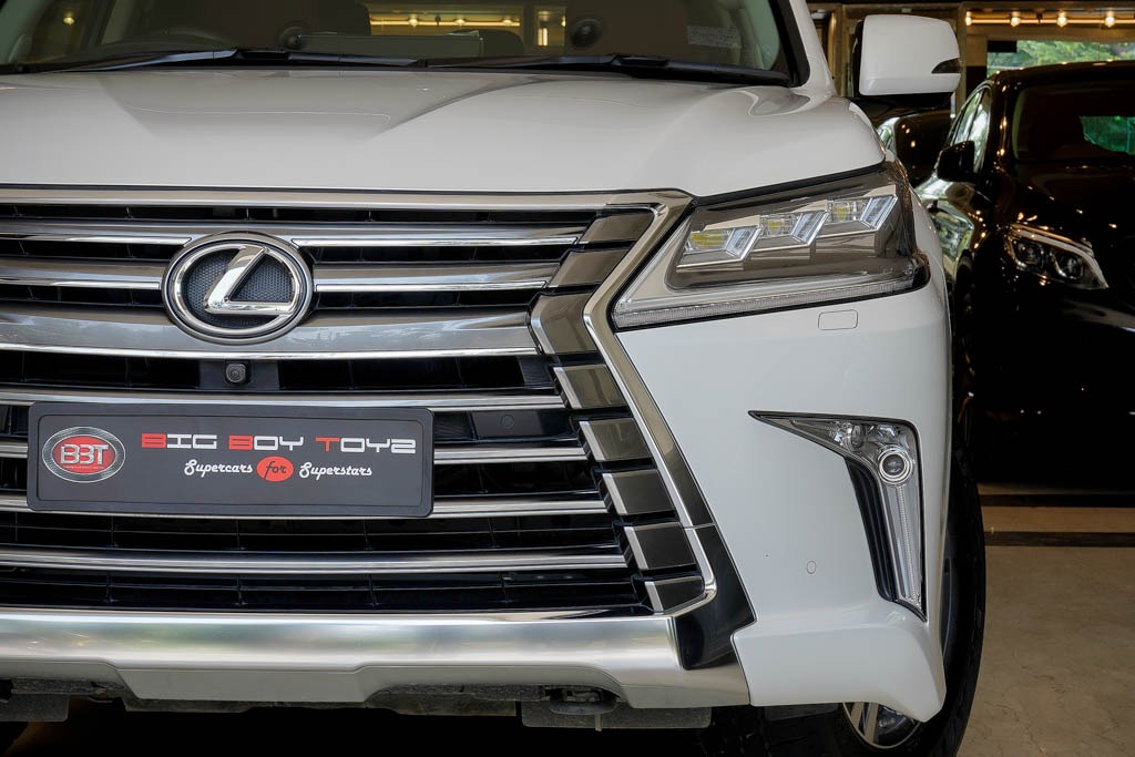 Lexus LX 570