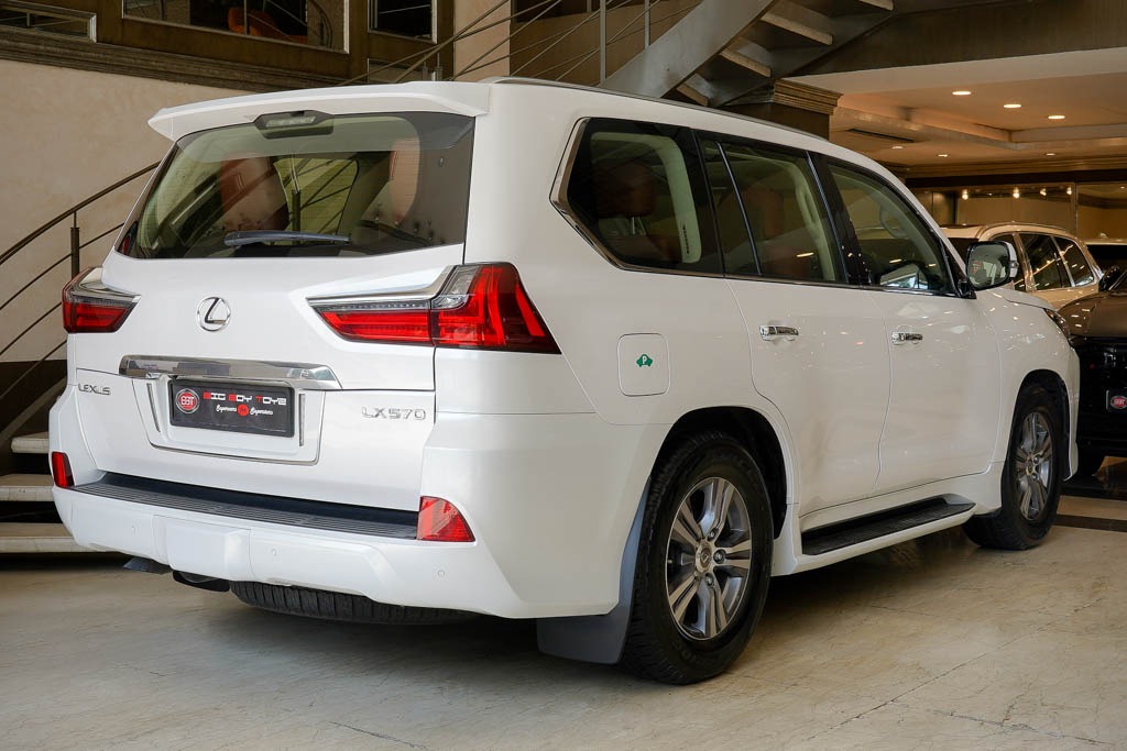Lexus LX 570