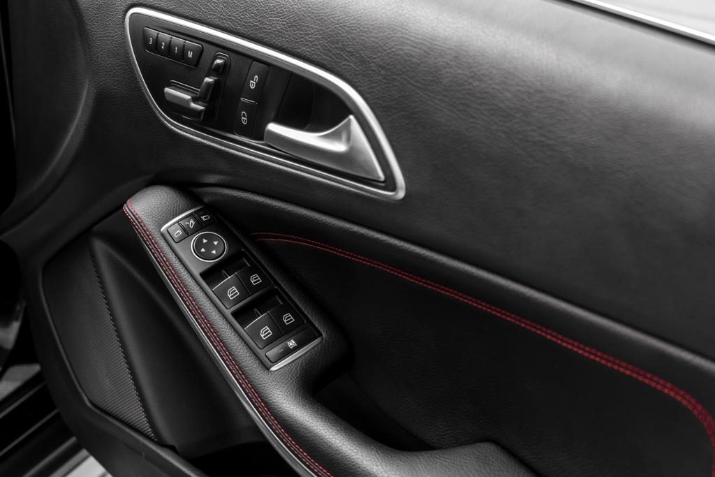 Mercedes Benz GLA 45 AMG