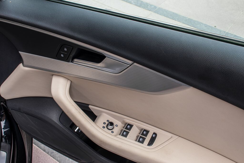 Audi A4 40 TFSI Premium Plus