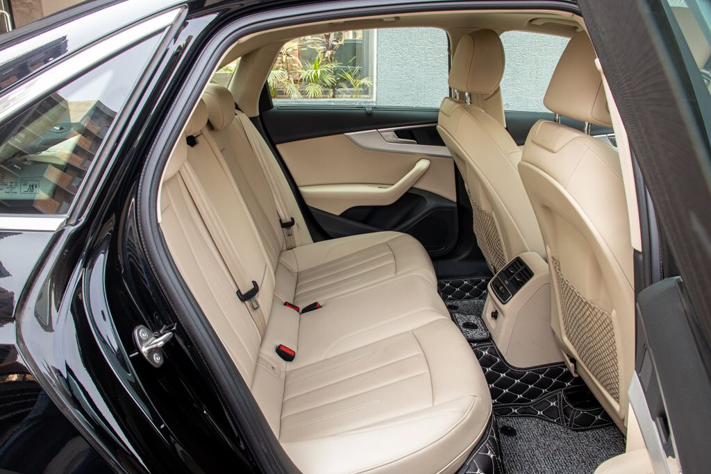 Audi A4 40 TFSI Premium Plus