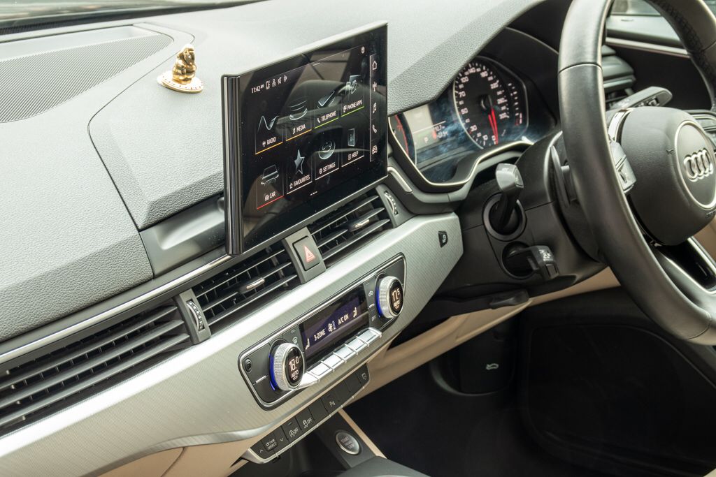 Audi A4 40 TFSI Premium Plus