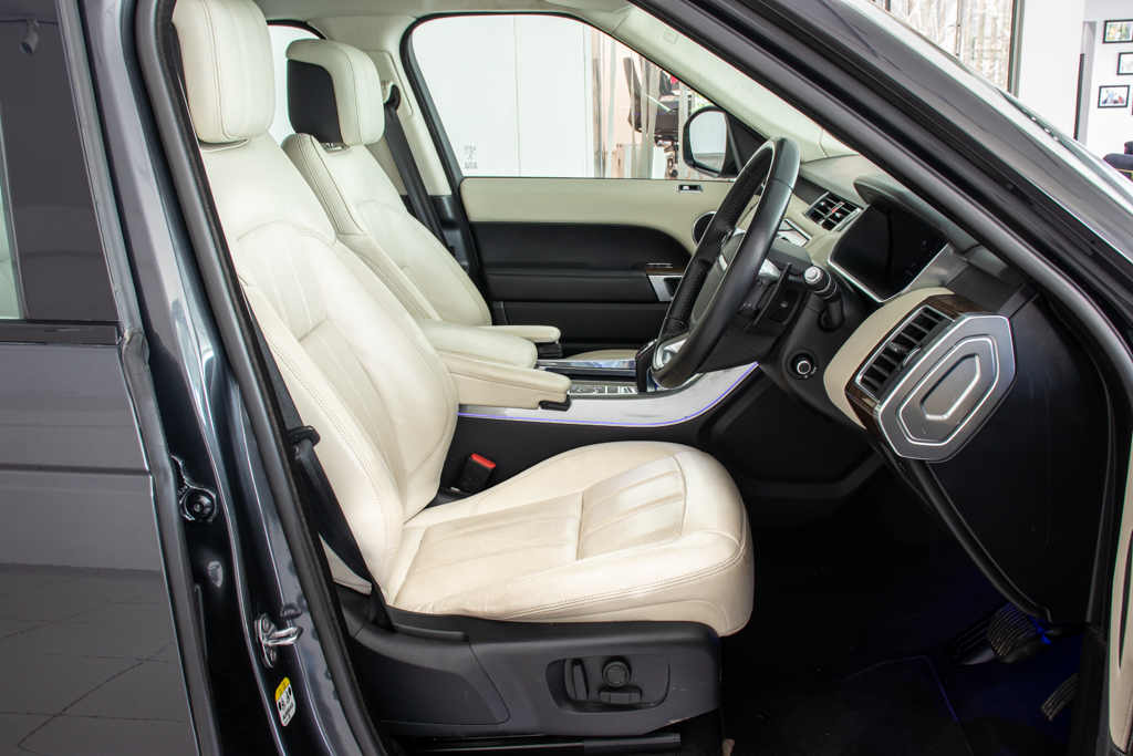 Land Rover Range Rover Sport HSE