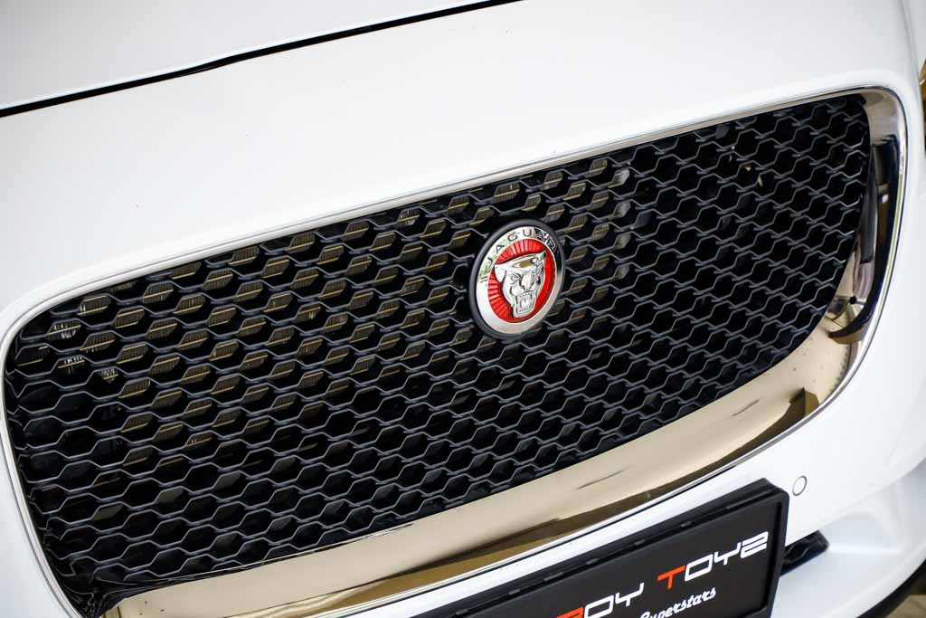 JAGUAR F-PACE "PRESTIGE"
