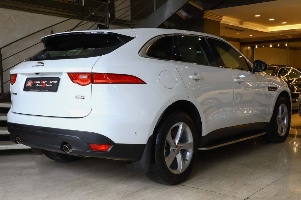 JAGUAR F-PACE "PRESTIGE"