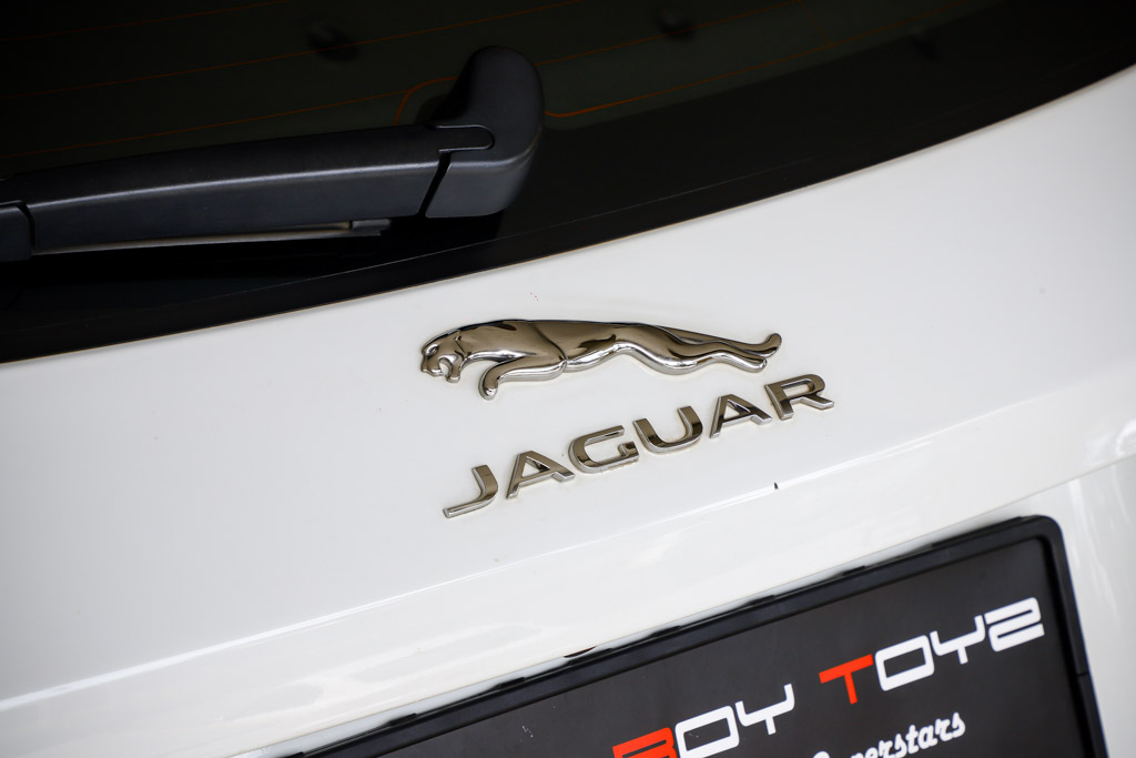 JAGUAR F-PACE "PRESTIGE"