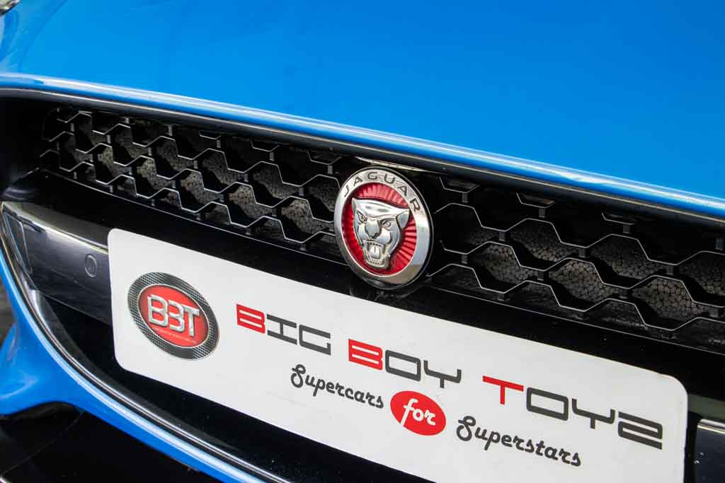 Jaguar F-type P300 R-Dynamic Coupe