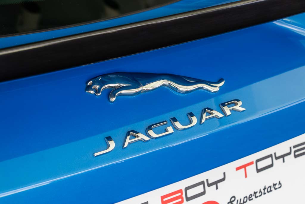 Jaguar F-type P300 R-Dynamic Coupe
