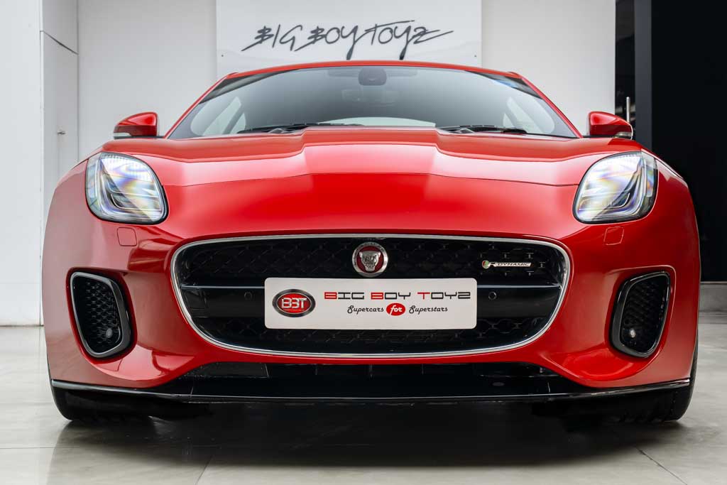 Jaguar F-type P300 R-Dynamic Coupe