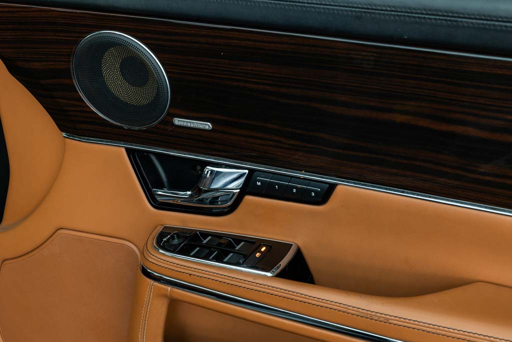 Jaguar XJL Portfolio