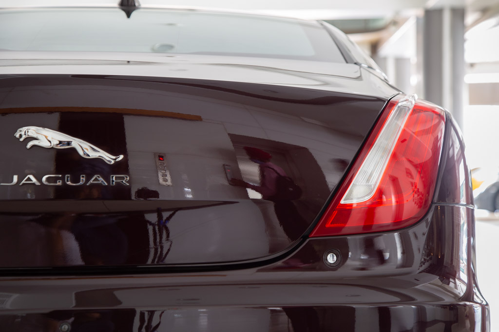Jaguar XJL Portfolio