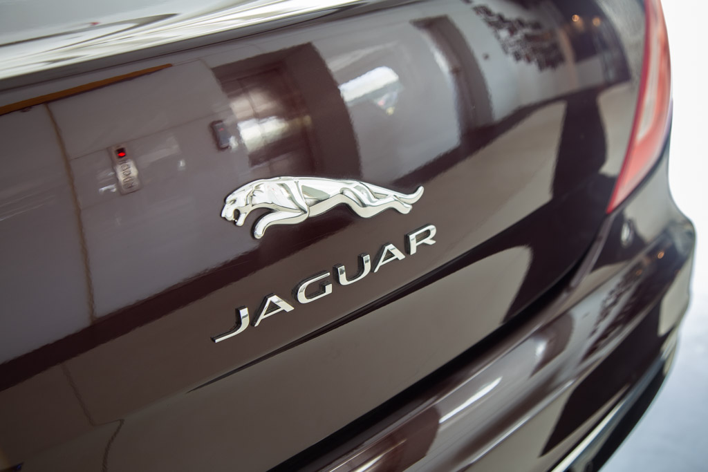 Jaguar XJL Portfolio