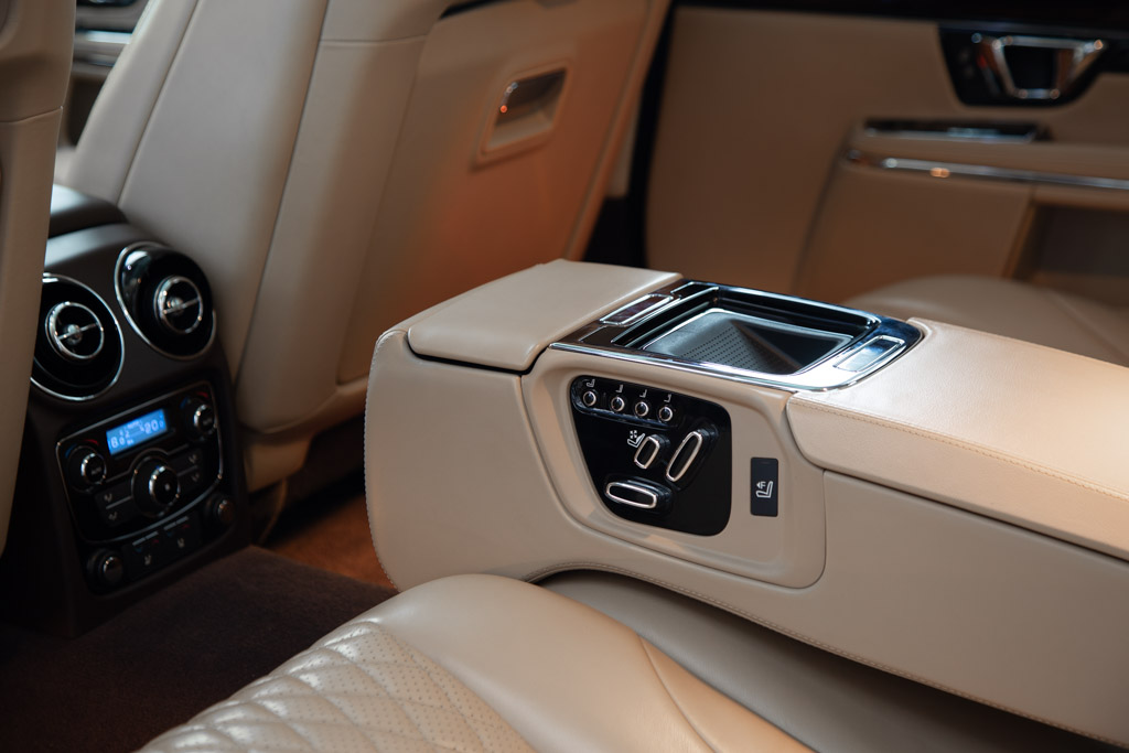 Jaguar XJL Portfolio