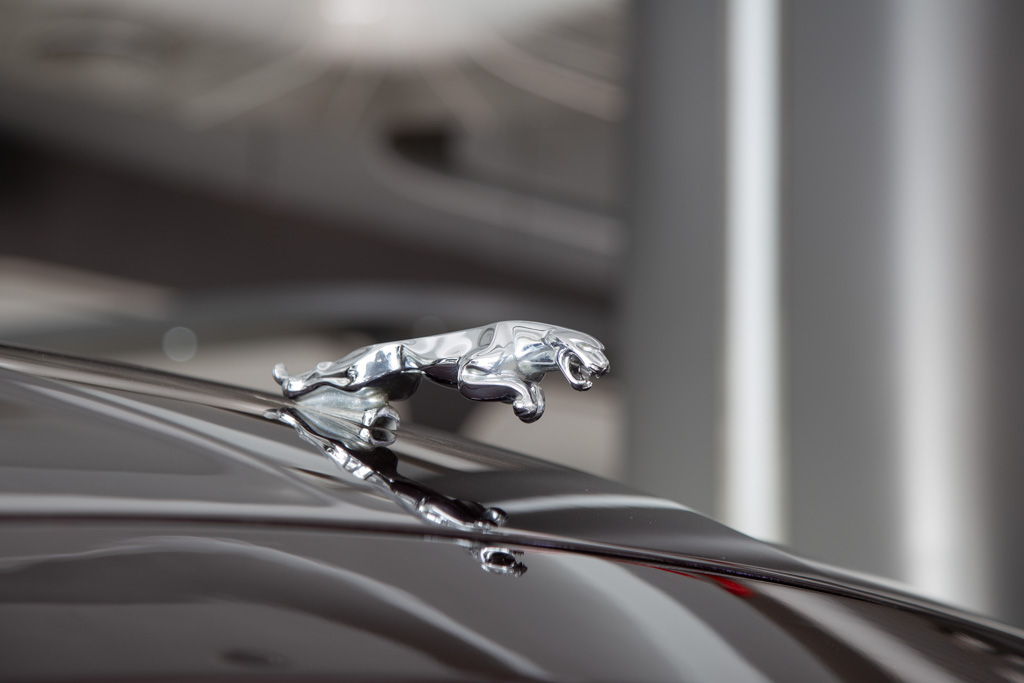 Jaguar XJL Portfolio
