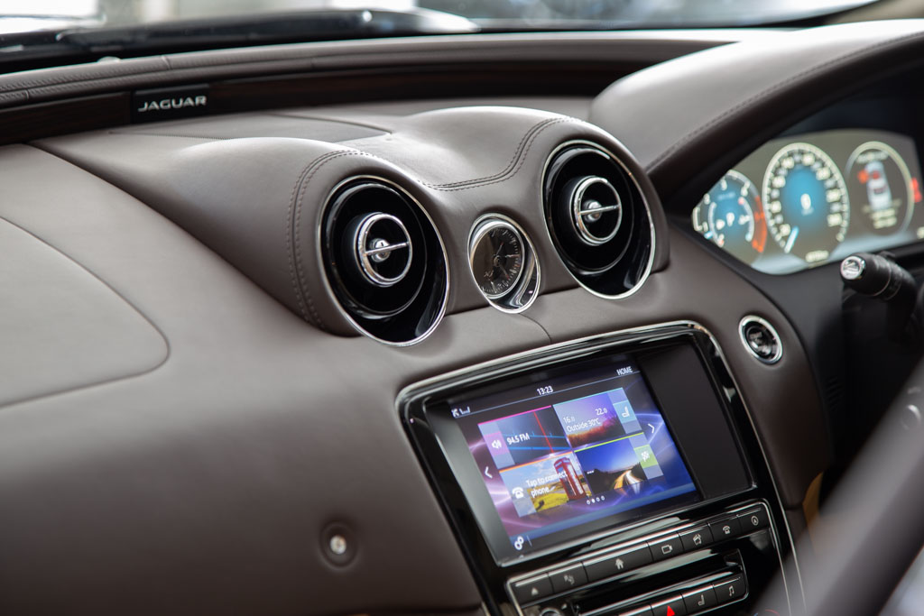 Jaguar XJL Portfolio