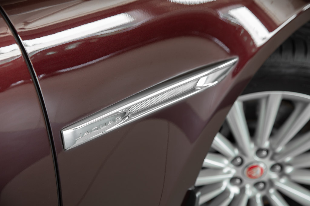 Jaguar XJL Portfolio