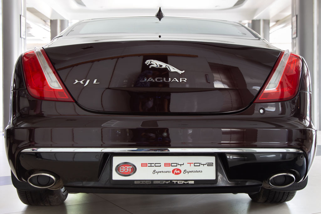 Jaguar XJL Portfolio