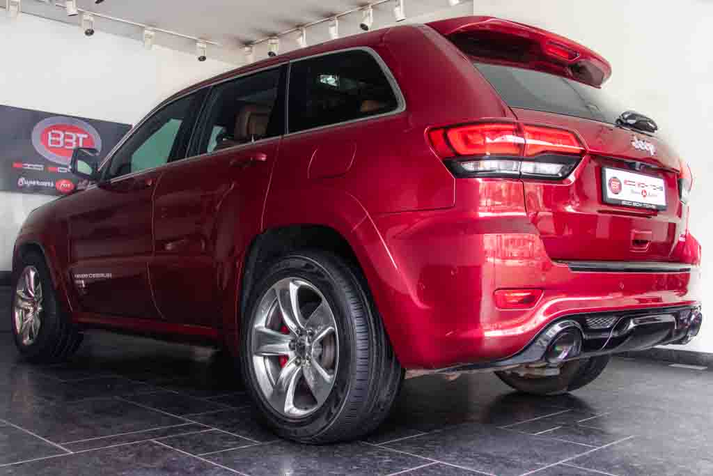 Jeep Grand Cherokee SRT