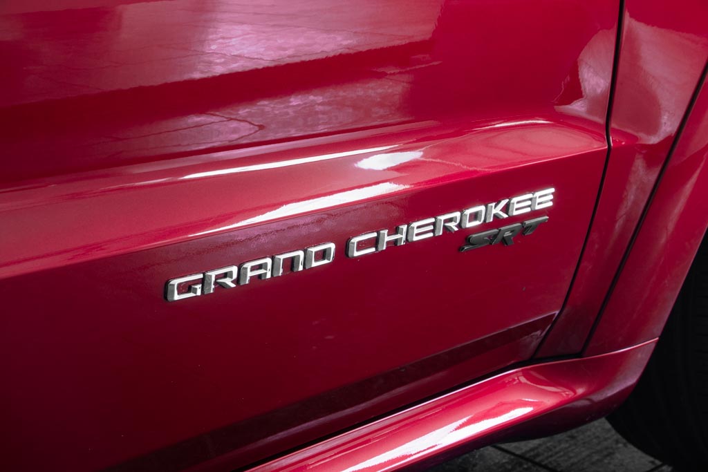 Jeep Grand Cherokee SRT