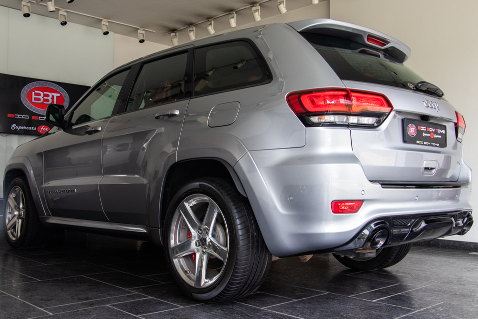 Jeep Grand Cherokee SRT