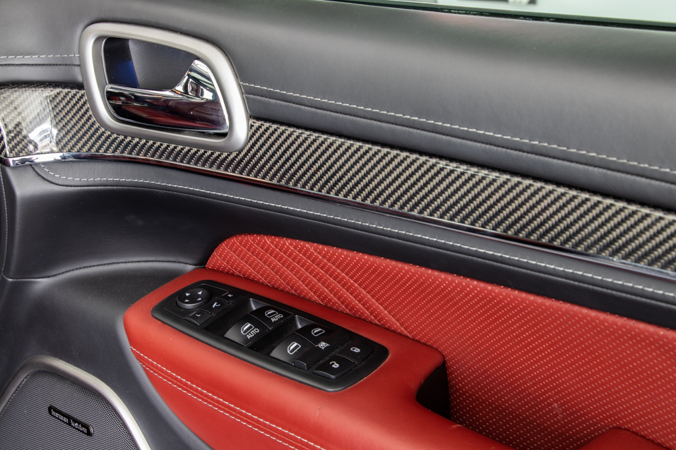 Jeep Grand Cherokee SRT