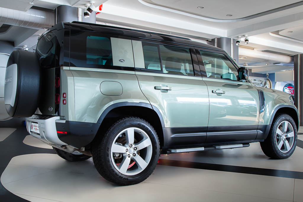 Land Rover Defender 110 HSE 