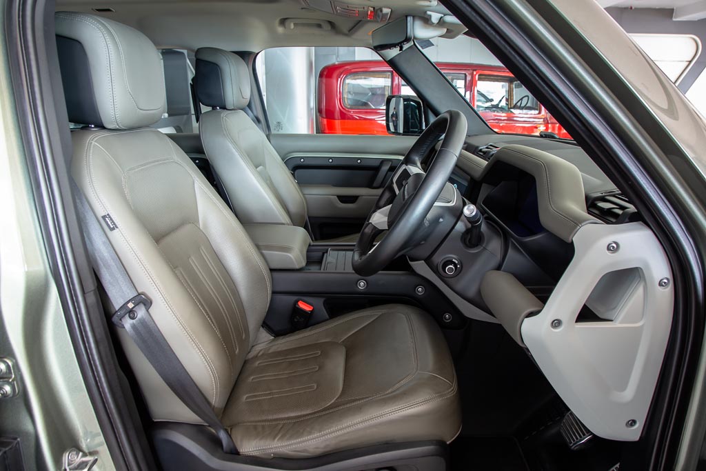 Land Rover Defender 110 HSE 