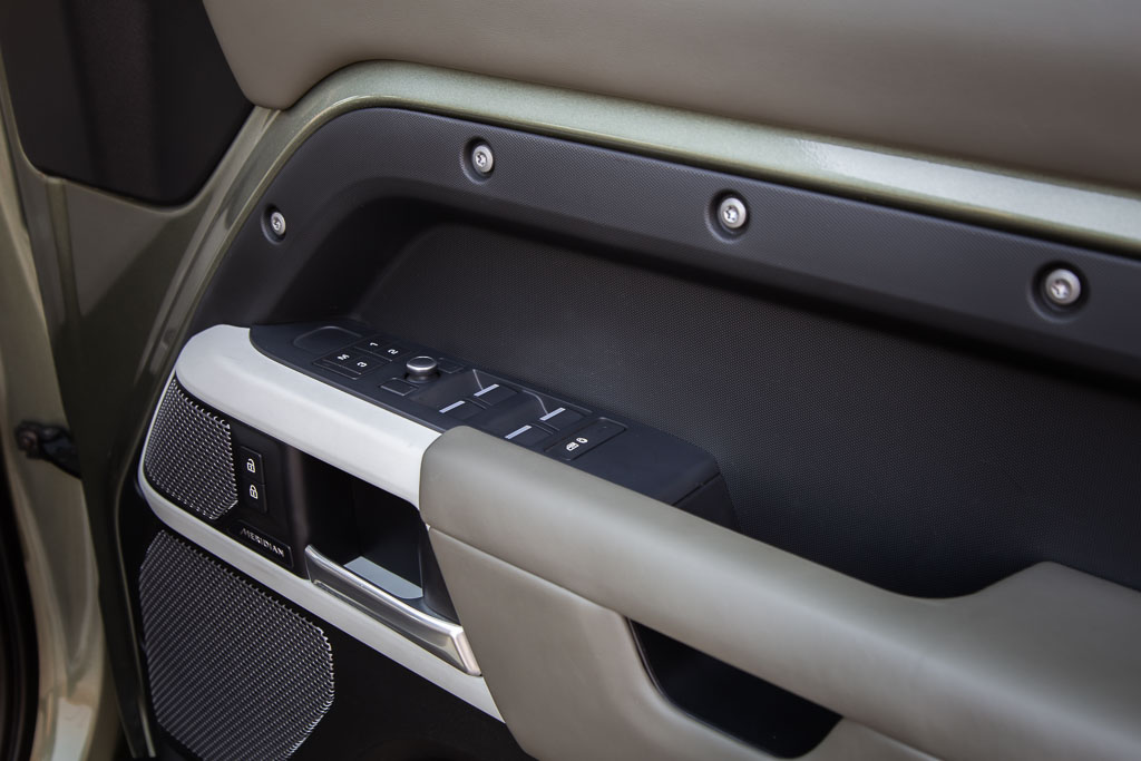 Land Rover Defender 110 HSE 