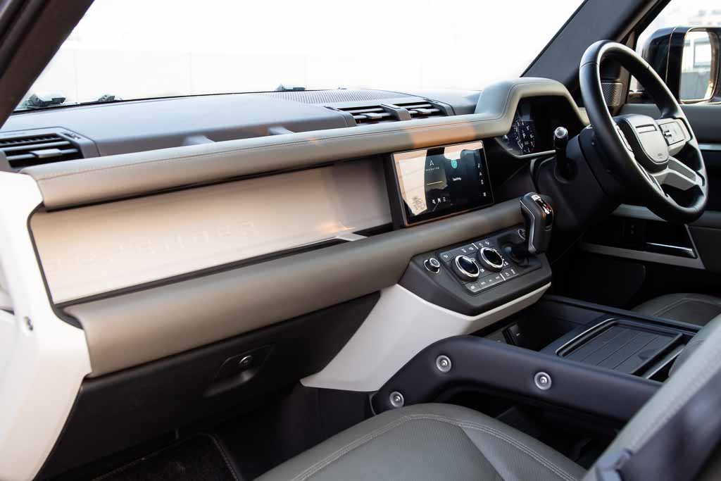 Land Rover Defender 110 HSE 