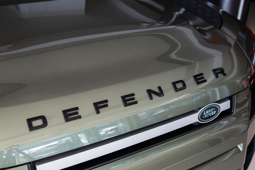 Land Rover Defender 110 HSE 