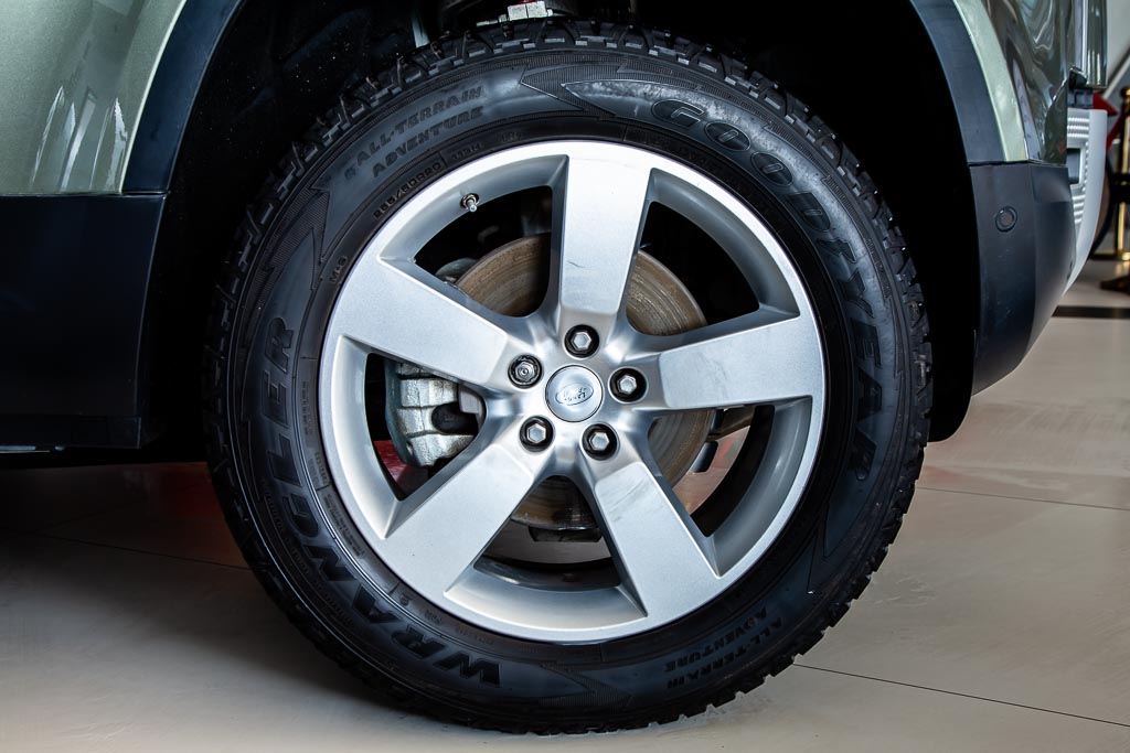 Land Rover Defender 110 HSE 