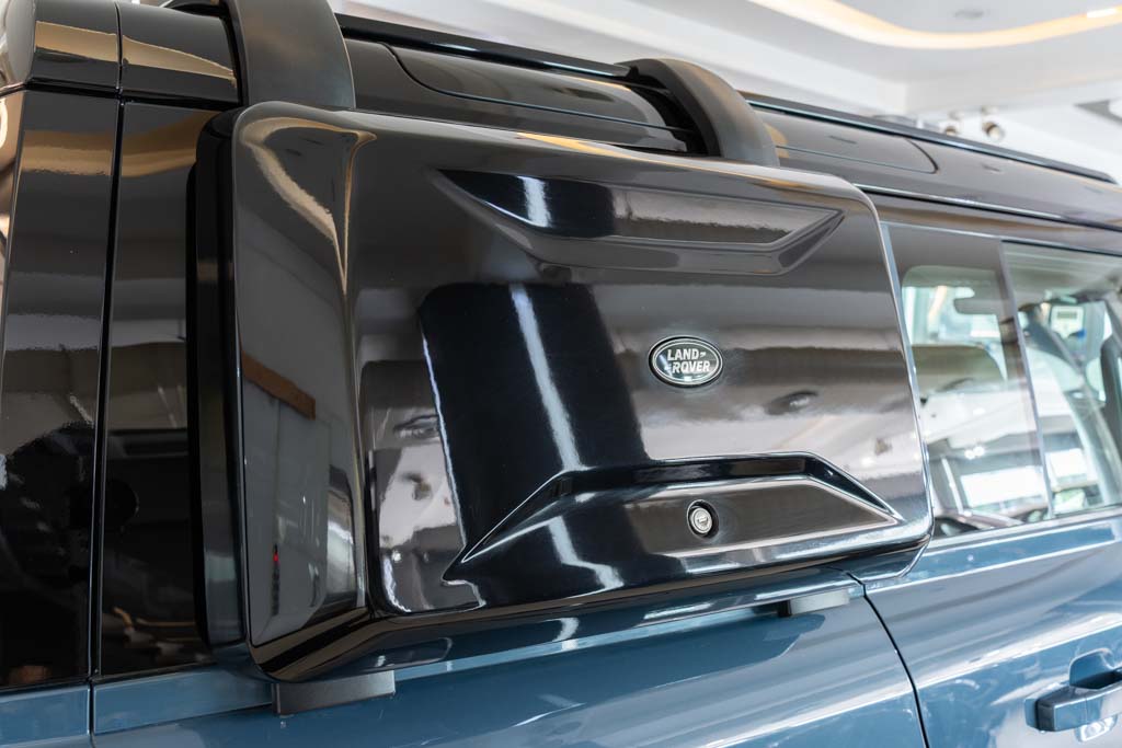 LAND ROVER DEFENDER 110 P300 S