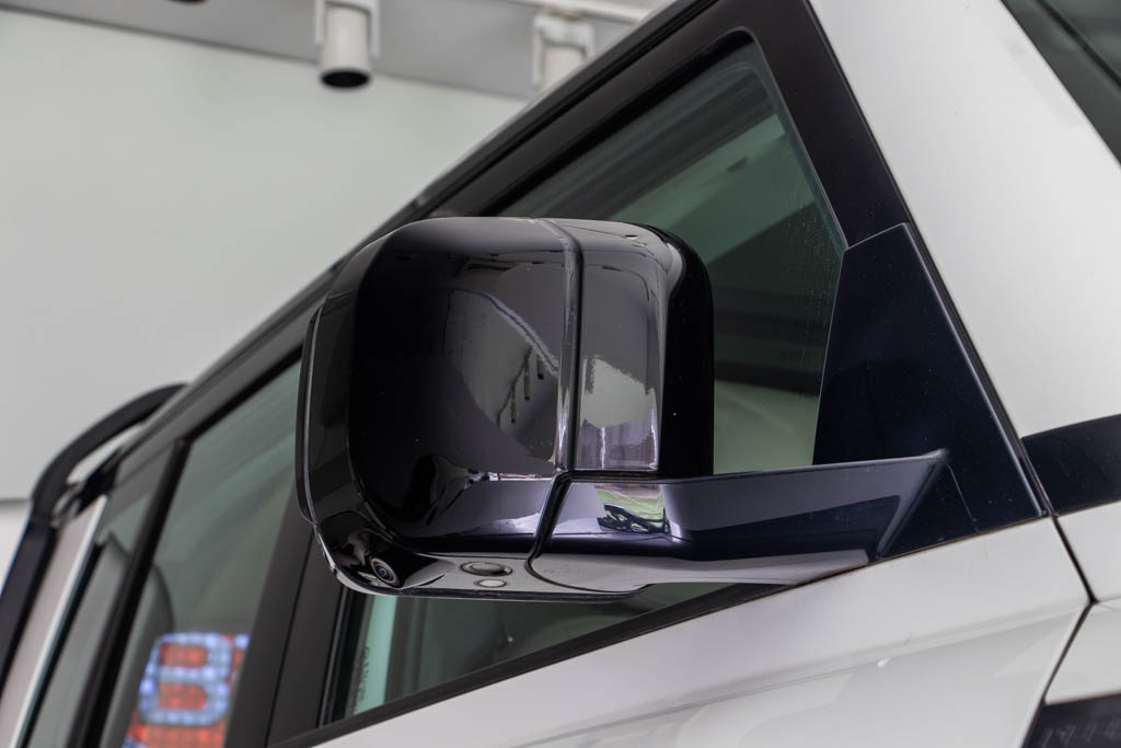 LAND ROVER DEFENDER 110 P300 HSE