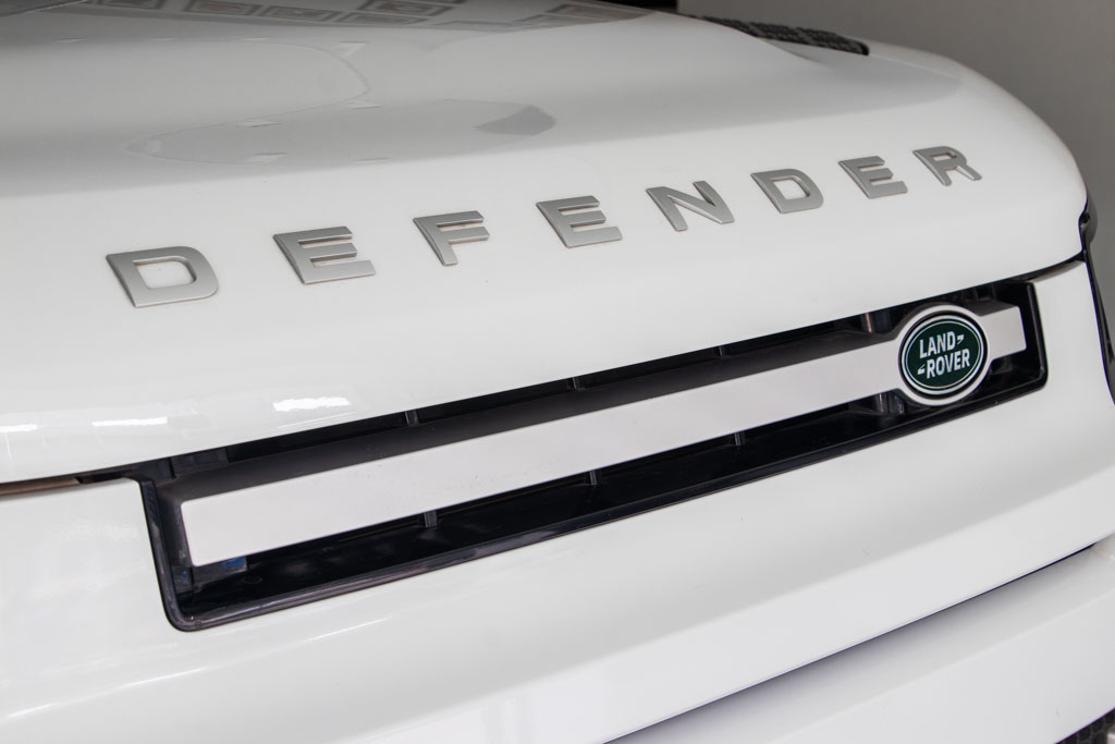 LAND ROVER DEFENDER 110 P300 HSE