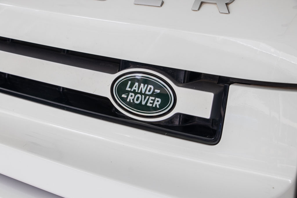 LAND ROVER DEFENDER 110 P300 HSE