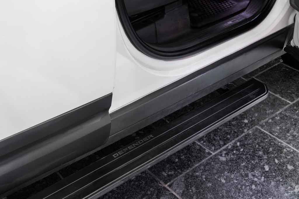 LAND ROVER DEFENDER 110 P300 HSE