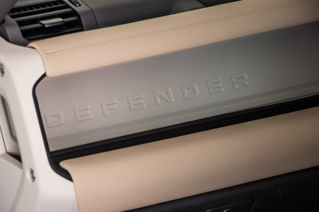 Land Rover Defender 110 SE