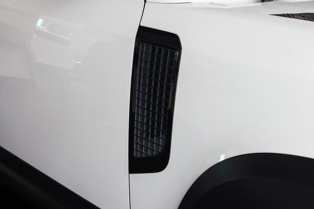 Land Rover Defender 110 SE