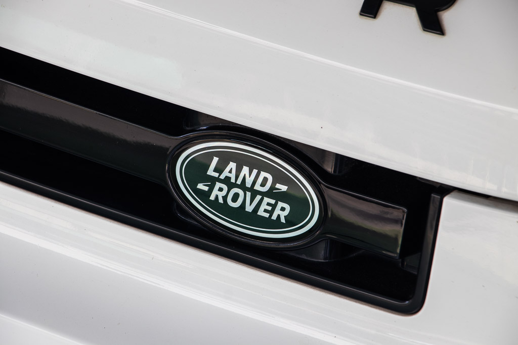 Land Rover Defender 110 SE