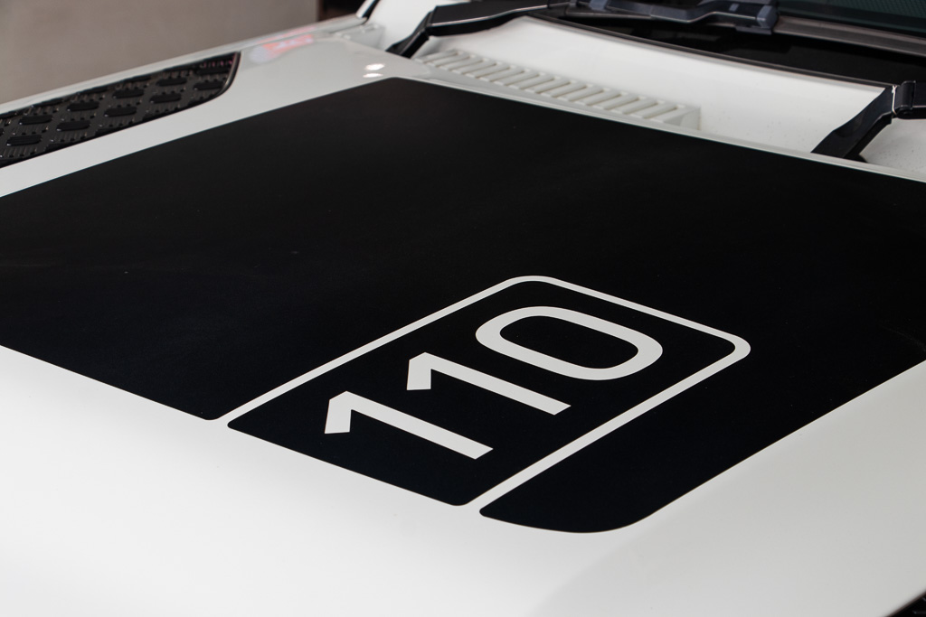 Land Rover Defender 110 SE