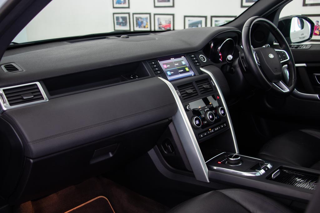 Land Rover Discovery Sport Landmark edition