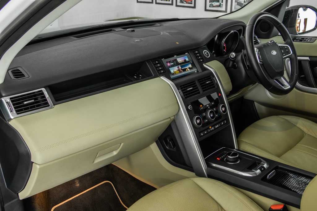 LAND ROVER DISCOVERY SPORT HSE