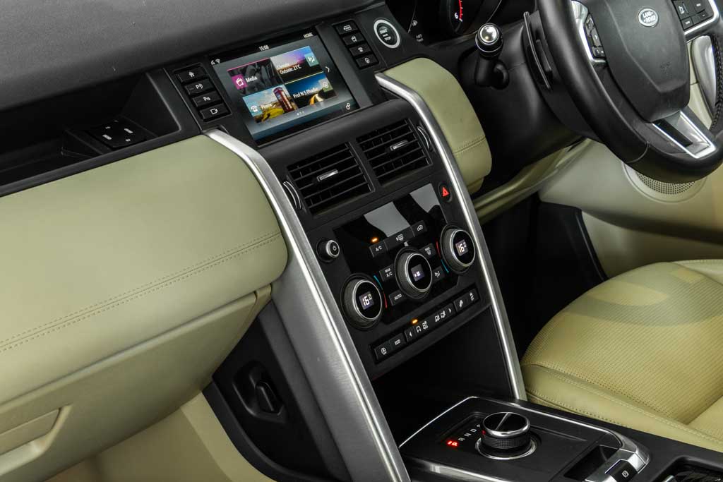 LAND ROVER DISCOVERY SPORT HSE