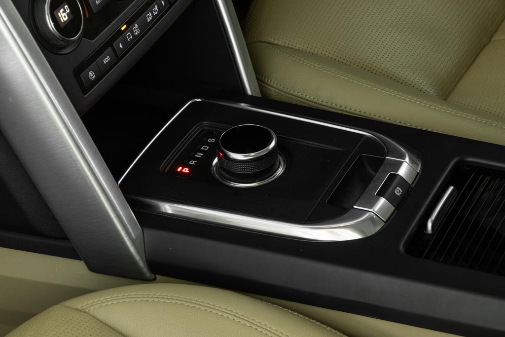 LAND ROVER DISCOVERY SPORT HSE