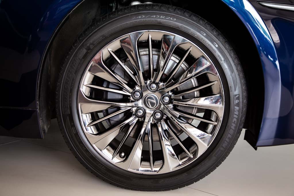 2018 Used Lexus LS 500h Luxury